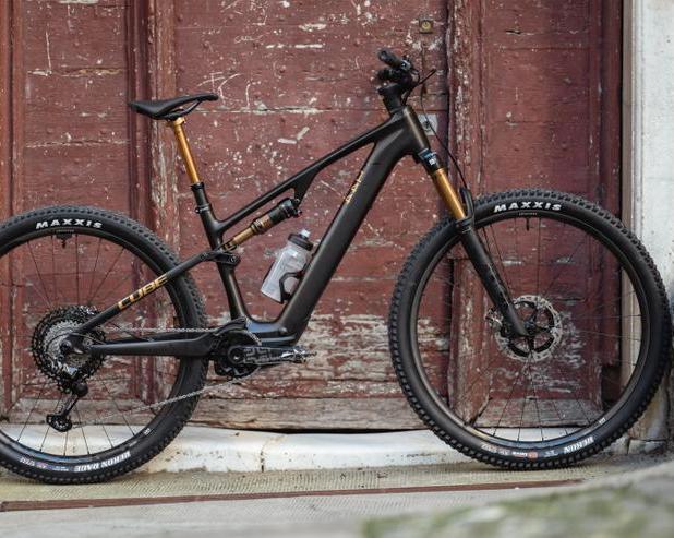 Покоритель троп с 16 кг веса и приводом Bosch SX.</p>
<p>Производитель Cube выпустил велосипед AMS Hybrid One44 C:68X SLT 400X 29