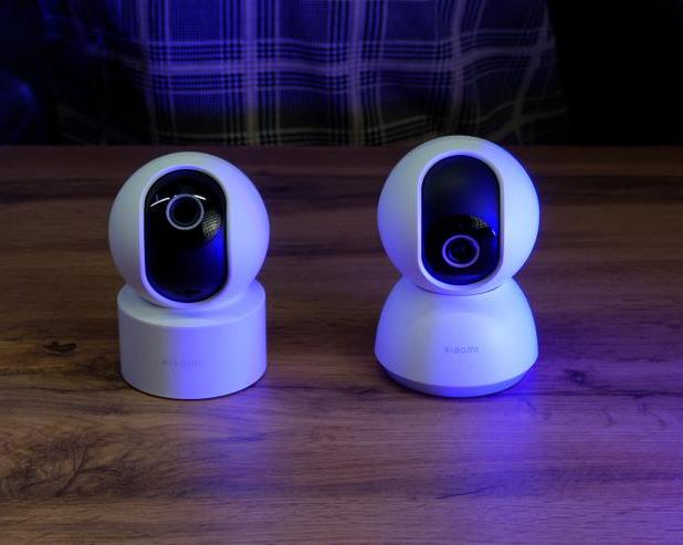 Обзор и сравнение умных камер видеонаблюдения для дома Xiaomi Mi Smart Camera C300 и C200